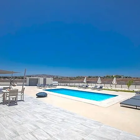 Отель Sienna, Fabulous 6bdr Protaras Паралимни