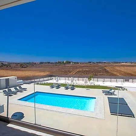 Sienna, Fabulous 6bdr Protaras 3*