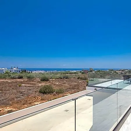 Sienna, Fabulous 6bdr Protaras Hotel